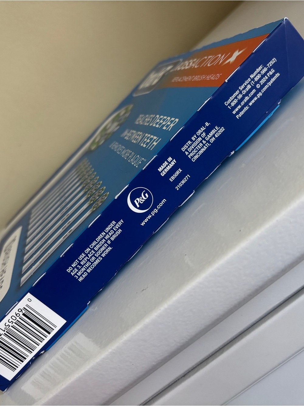 Oral-B CrossAction X Replacement Electric Toothbrush Heads, 10-count, White New - Picture 3 of 5
